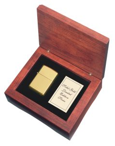 zippovn.com-chiec-bat-lua-zippo-dat-nhat-the-gioi2