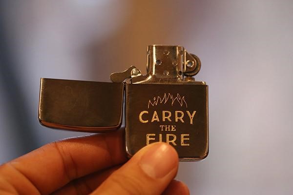 Bật lửa zippo có nhiều công dụng Bật lửa zippo có nhiều công dụng