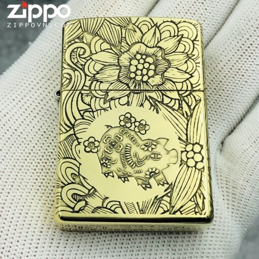 Zippo 12 con giáp năm Hợi - Lợn - Hình ảnh 3