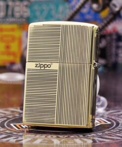 bật lửa zippo họa tiết màu vàng