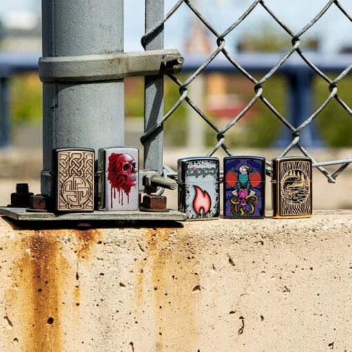 Zippo Eagle, Snake, Skull Design Iridescent - 49600 - Hình ảnh 6