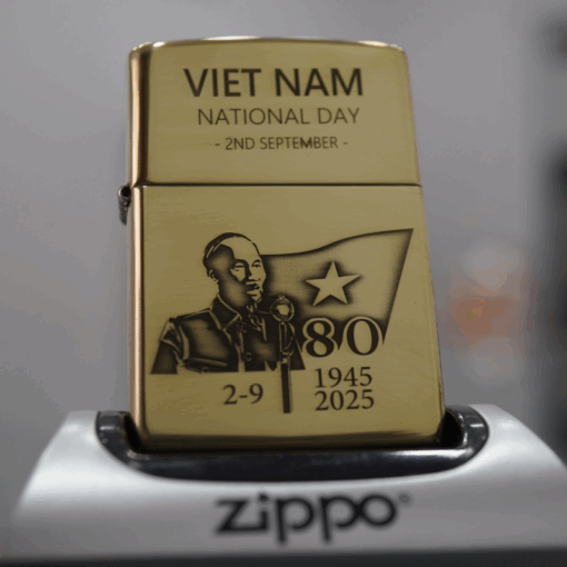 Zippo Kỷ niệm 80 năm Quốc khánh Việt Nam - 254B-A80 - Hình ảnh 3