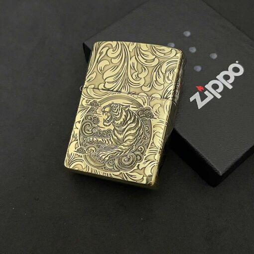 Zippo Brass 12 con giáp năm Dần - Hổ