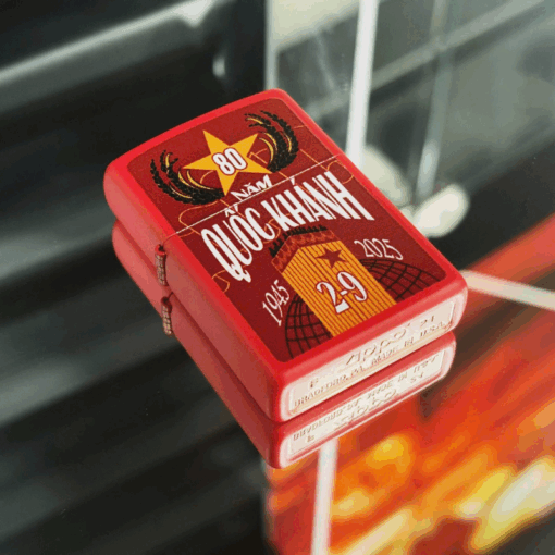 Zippo Kỷ niệm 80 năm Quốc khánh Việt Nam - 233-A80-S - Hình ảnh 6