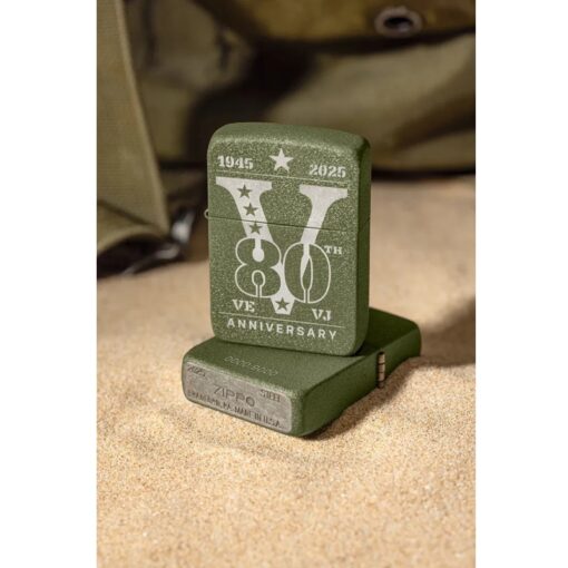 Zippo VE/VJ Day-80th Anniversary Collectible Steel Case – 46949 - Hình ảnh 7