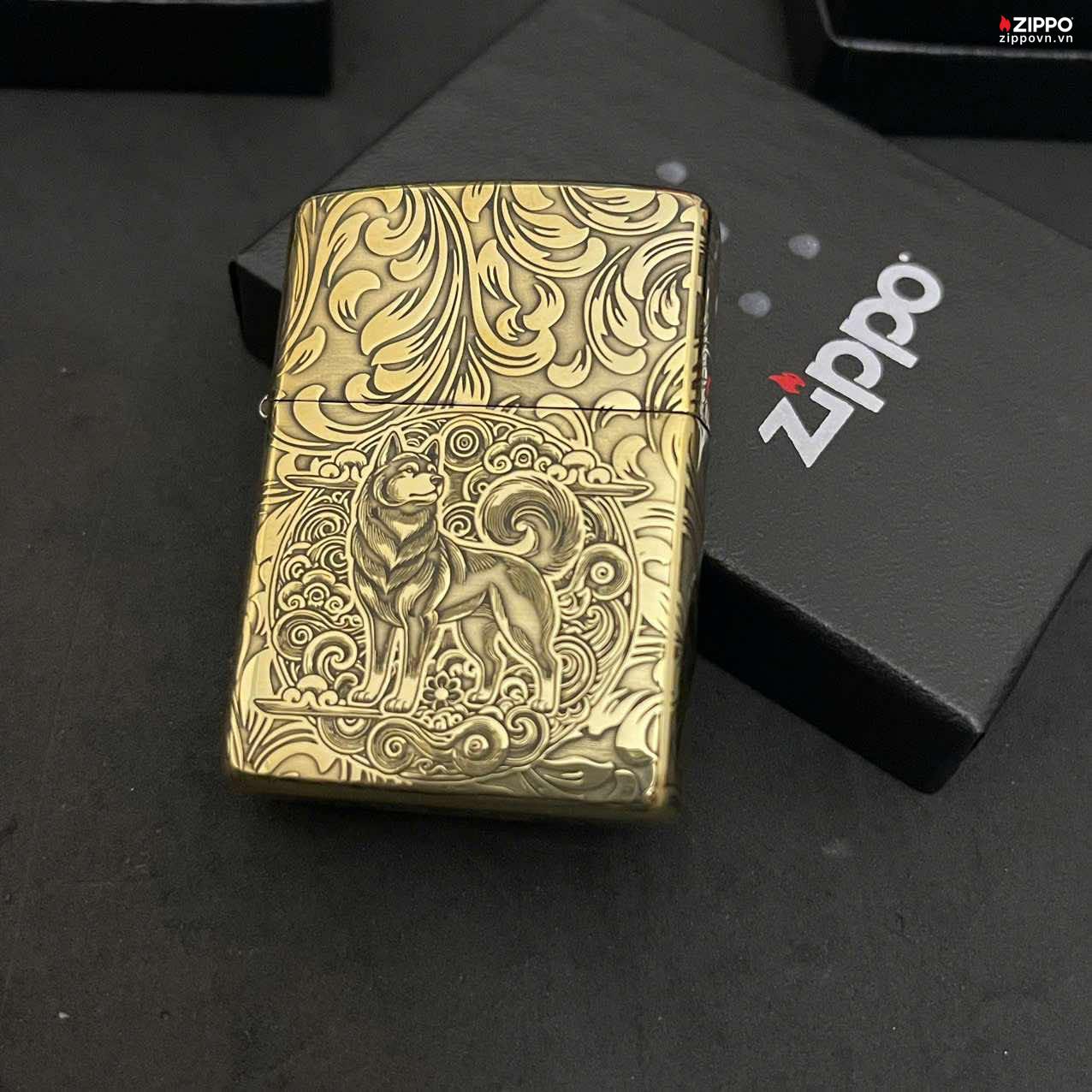 Zippo Brass 12 con giáp năm Tuất – Chó