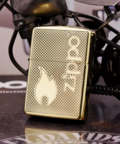 Zippo Armor Brass Classic Flame Logo - BRC78