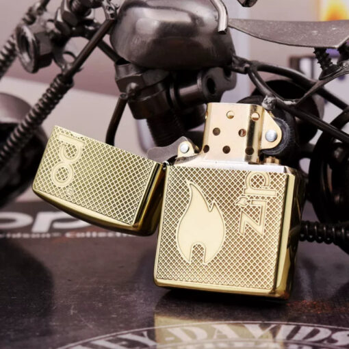 Zippo Armor Brass Classic Flame Logo - BRC78 - Hình ảnh 4