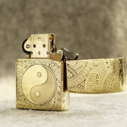 Zippo Armor Brass Yin Yang - BRC70 - Hình ảnh 4